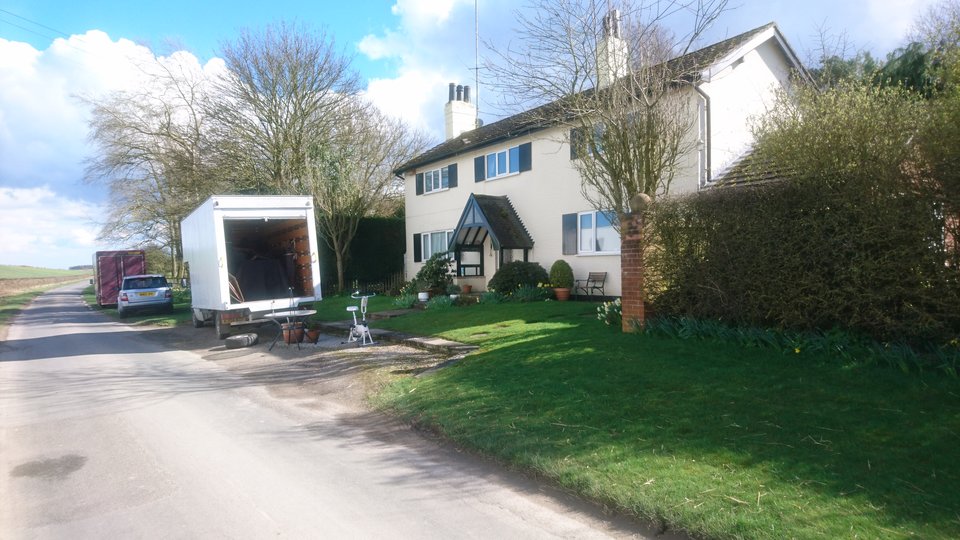 am removals van outside a residential property