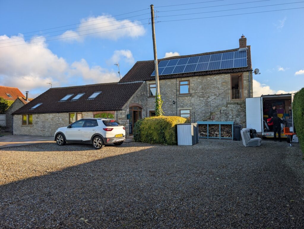 AM Removals at a house in Pickering. Exterior house shot.